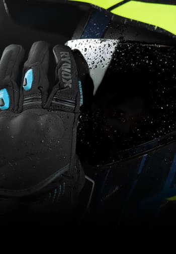 Rynox Dry Ice Winter Waterproof Gloves wipeout visor wiper